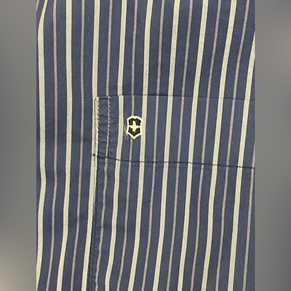 Victorinox Mens Button Down. Size: L - Picture 4 of 10
